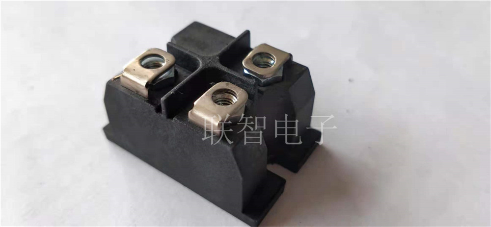 薄膜電阻和厚膜電阻的*大區(qū)別是什么？